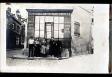 A... (44) Devanture de COMMERCE "TEINTURE NETTOYAGE APPRET" Carte-Photo en 1915