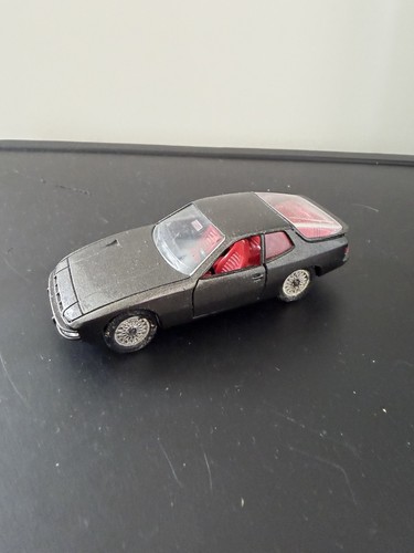 Solido porsche 924 - solido, 1/43.porsche