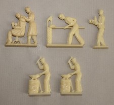 lot 5 figurines publicitaires