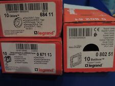 10 prises celiane a vis 067113  10 enjoliveurs titane +10 supports 80251 legrand