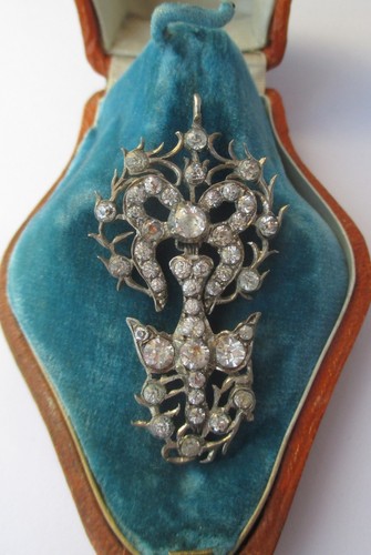 Grand pendentif ancien saint - grand,