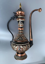 Pichet en cuivre artisanal