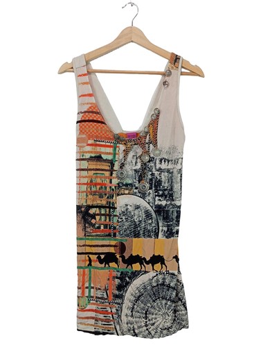 Save the queen robe - queen,