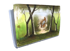 Livre Porte courrier en céramique à décor peint à la main vers 1900.