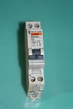 Disjoncteur c2 déclic Merlin Gerin 20724