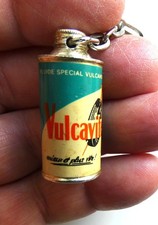 Ancien porte cle bidon