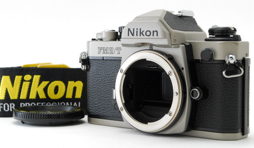 Near mint nikon new - mint],