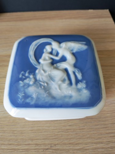 Boîte porcelaine bleue et - boîte,