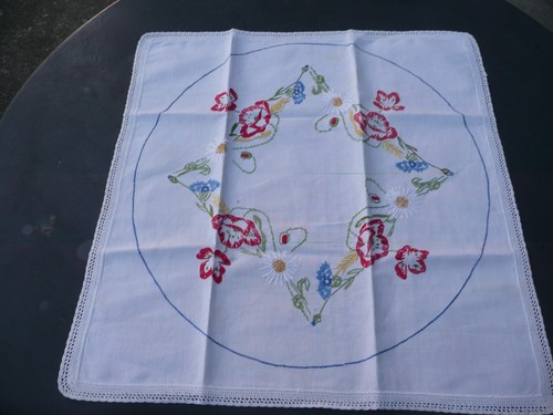 Petite nappe ancienne vintage - petite,