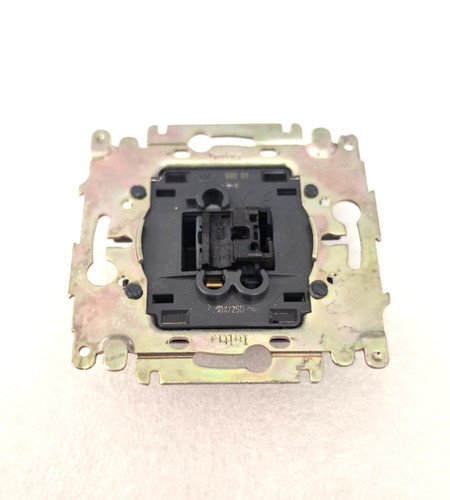 Arnould initia 69001 - arnould,