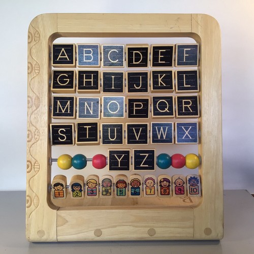 Toyos alphabet wooden - b,
