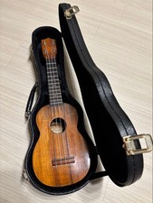 ukulélé vintage des années