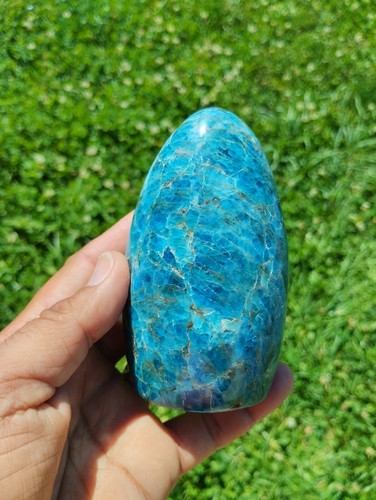 Apatite bleue forme libre - bleue,