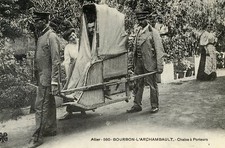 *15502 Carte Reproduction - Bourbon l'Archambault - Chaise à porteurs