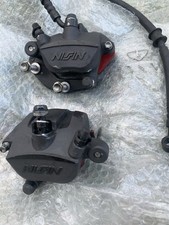 Etriers avant pour moto