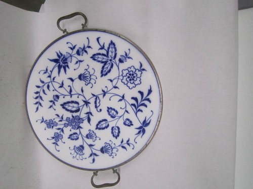 Dessous plat plateau en - dessous,