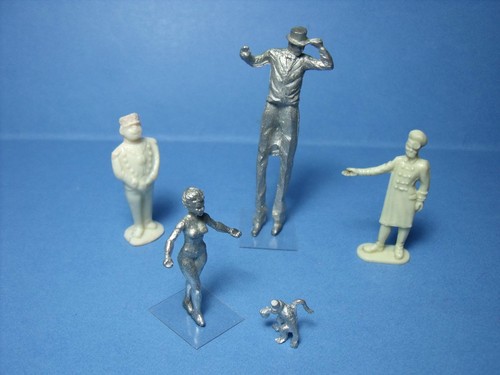 Figurines set 211 - 5,