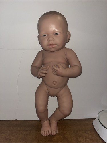 Berenguer baby doll girl - doll,