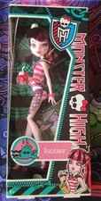 Draculaura Skull Shore -