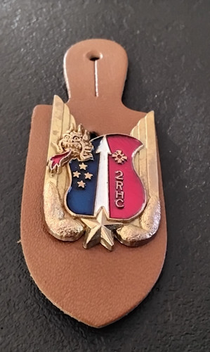 Insigne pucelle militaire - insigne,