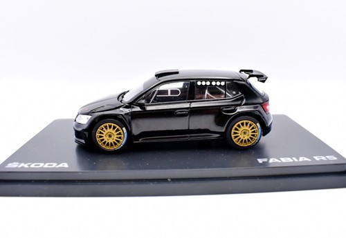 Miniature voiture échelle - miniature,
