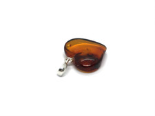 PENDENTIF AMBRE COEUR cadeau