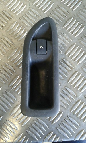 Commande bouton lève vitre