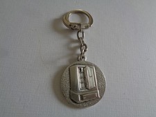 ANCIEN PORTE CLE  METAL  COFFRES FORTS NANTES BAUCHE 1864-1069 CENTENAIRE