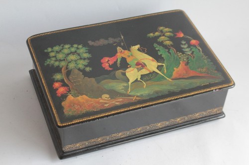 Boîte laquée russe palekh - laquée,
