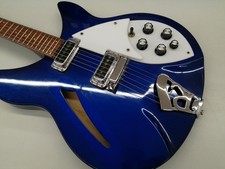 (Rickenbacker) Guitare électrique 330 Midnight Blue corps semi creux du Japon