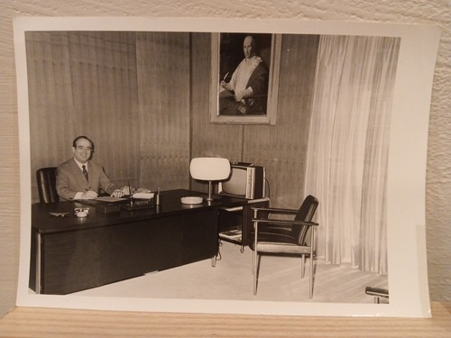 Boom cher bureau avec - boom,