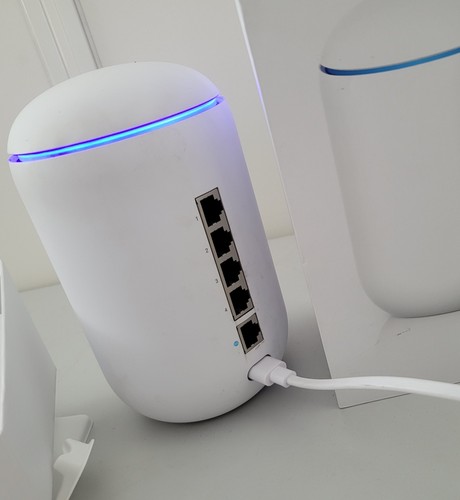 Routeur unifi - routeur,