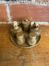 Service A Condiments Grès