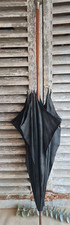 ANCIENNE OMBRELLE NOIRE MANCHE BOIS