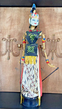 Marionnette Ancienne Indonésienne en Bois et Tissu - Art Traditionnel Indonésien