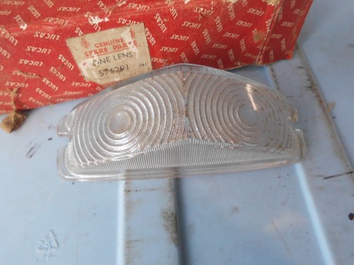 Triumph herald nos lucas - herald, front