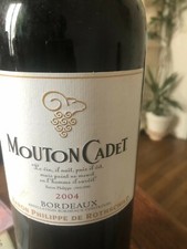 vin rouge.Bordeaux Mouton