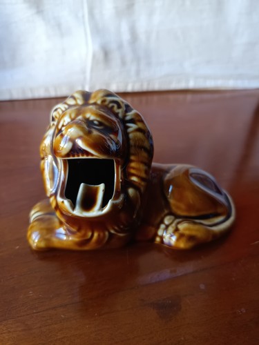 Cendrier zoomorphe lion - zoomorphe,