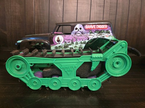 Monster jam grave digger - digger, trax