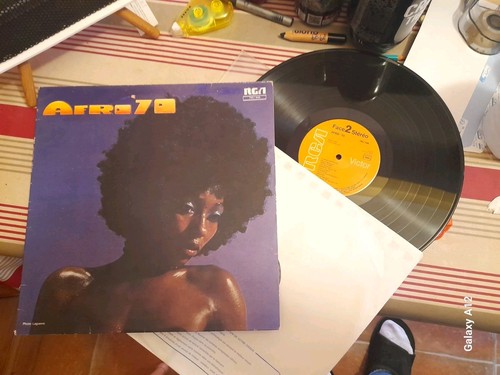 Afro same dada - /,