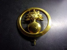 COIFFURE . Insigne de Beret - Ecoles Militaires