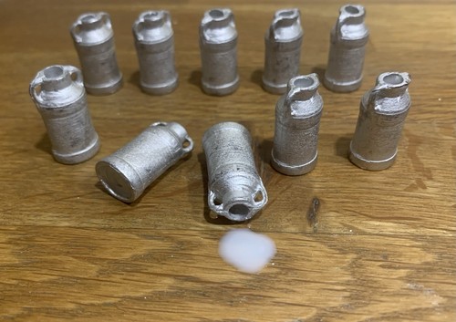 Bidons lait pour jouet - bidons,