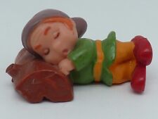 ANCIENNE FIGURINE PVC PLASTIQUE CONTES DE FEES NAIN DE BLANCHE NEIGE DORT