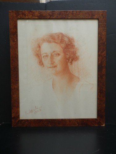 Dessin sanguine portrait femme - portrait,
