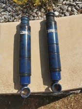 Paire d'amortisseurs arrière