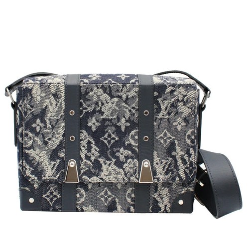 Louis vuitton trunk messenger - louis,