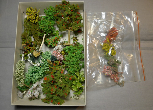 Lot divers arbres - , &