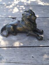 Lion Allongé,  Sculpture en Bronze ,  XVIIIeme Ancien .