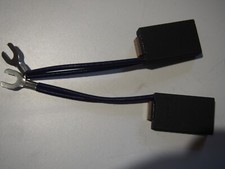 Balais charbon moteurs 40 x 25 x 10 EG 319 P