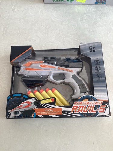 Pistolet fléchettes en - À,